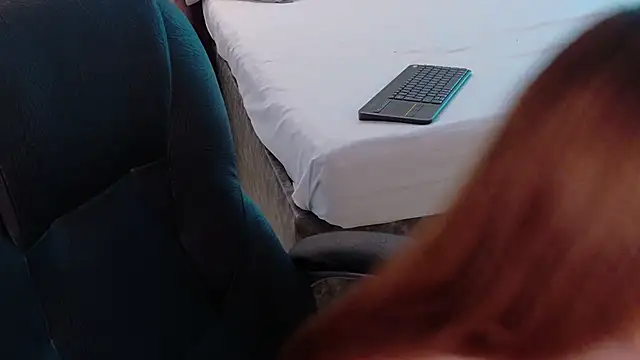 danielamilles online show from 9, 2, 2026