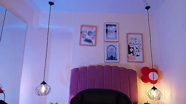 Celestee15  online show from 8, 4, 2026