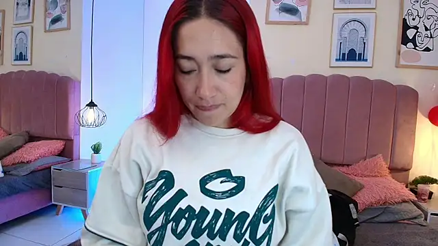 Celestee15  online show from 7, 4, 2026