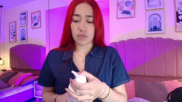 Celestee15  online show from 3, 2, 2026