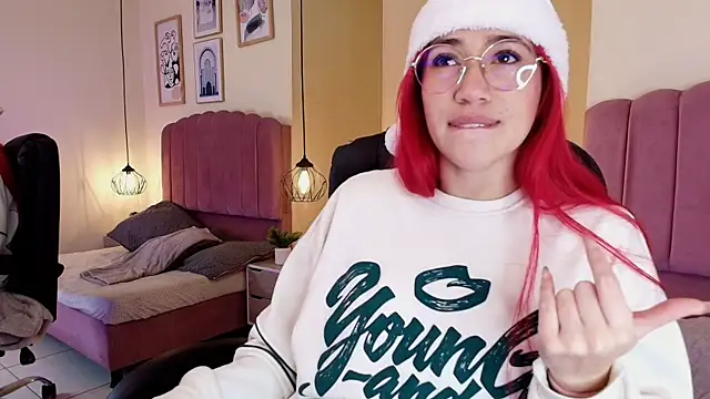 Snapshot of Celestee15_ chatting on 22, 12, 2025 Celestee15 online show from 22, 12, 2025