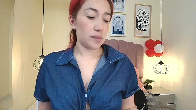 Celestee15  online show from 24, 3, 2026