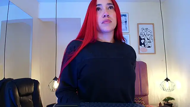 Celestee15  online show from 13, 5, 2026