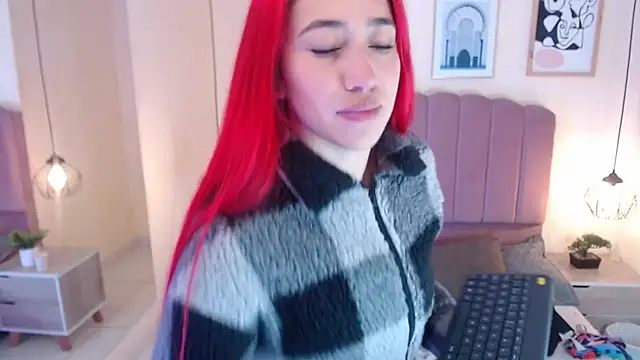 Snapshot of Celestee15_ chatting on 18, 12, 2025 Celestee15 online show from 18, 12, 2025