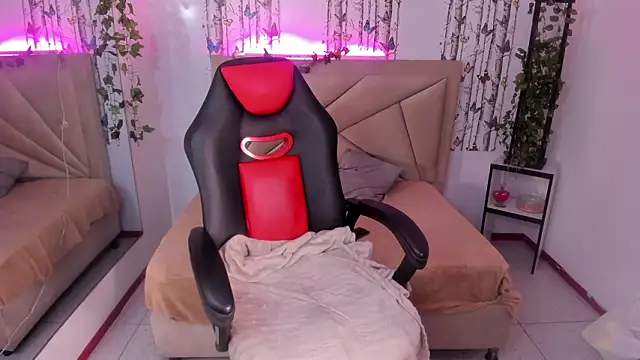 valeria dark  online show from 20, 3, 2026