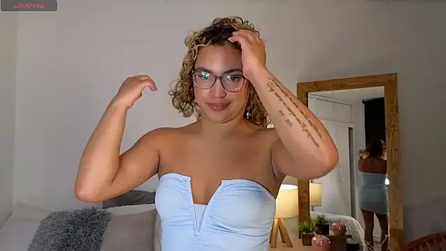 Grecia Miller  online show from 3, 3, 2026