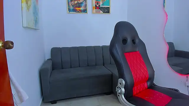 Snapshot of Dustyn_Michelle1 chatting on 16, 2, 2026 Dustyn Michelle1 online show from 16, 2, 2026