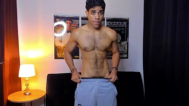 Snapshot of Dustyn_Michelle1 chatting on 6, 2, 2026 Dustyn Michelle1 online show from 6, 2, 2026