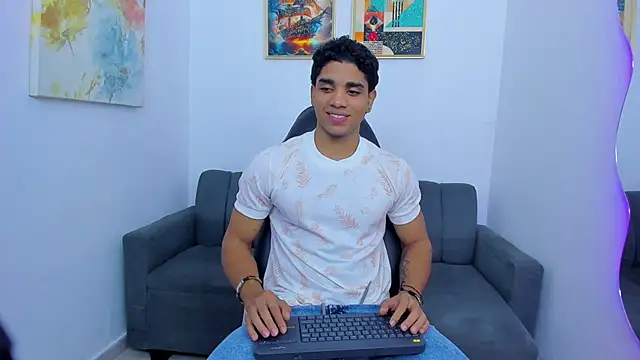 Snapshot of Dustyn_Michelle1 chatting on 7, 2, 2026 Dustyn Michelle1 online show from 7, 2, 2026