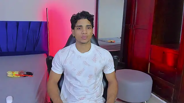 Snapshot of Dustyn_Michelle1 chatting on 22, 2, 2026 Dustyn Michelle1 online show from 22, 2, 2026