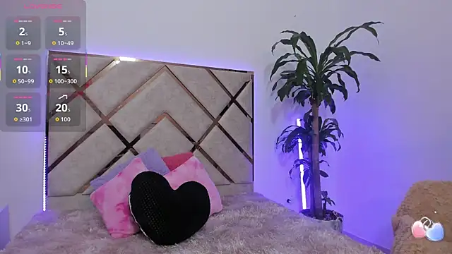 queenie staar online show from 24, 2, 2026