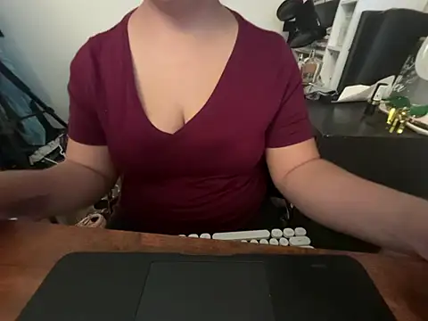 BettyWhispers online show from 10, 1, 2026