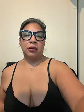 BettyWhispers online show from 13, 5, 2026