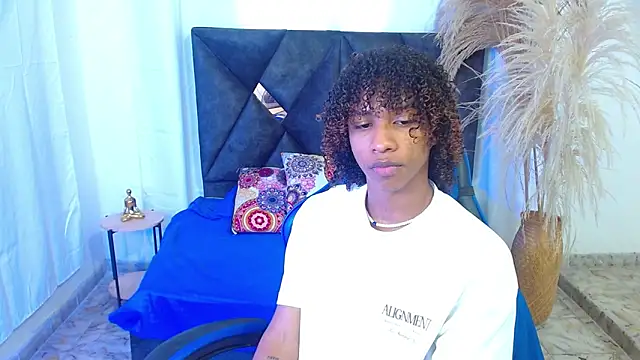 angelll18  online show from 25, 3, 2026