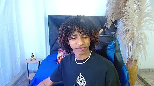 angelll18  online show from 27, 3, 2026