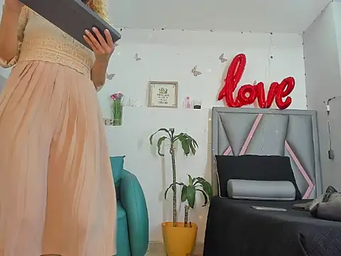 Esterlindez online show from 18, 5, 2026