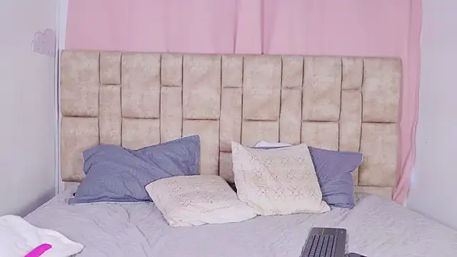 NanyMatrioska online show from 12, 3, 2026