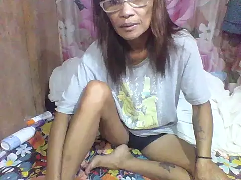 Petite elise online show from 14, 6, 2026