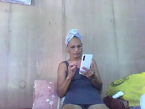 Petite elise online show from 11, 4, 2026