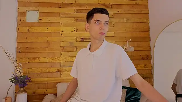 prettyboyy 13 online show from 14, 1, 2026