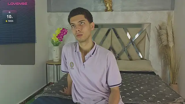 prettyboyy 13 online show from 21, 12, 2025