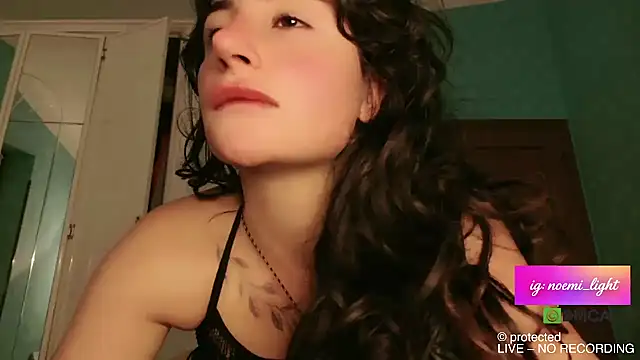 Snapshot of DeaAthena chatting on 1, 6, 2026 DeaAthena online show from 1, 6, 2026
