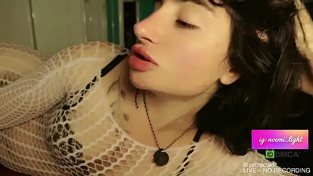 Snapshot of DeaAthena chatting on 3, 6, 2026 DeaAthena online show from 3, 6, 2026