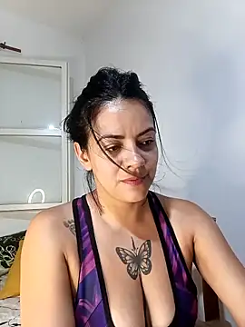 Snapshot of luluclark69 chatting on 18, 2, 2026 luluclark69 online show from 18, 2, 2026