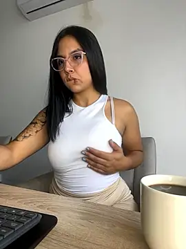 JulietteSins online show from 10, 1, 2026