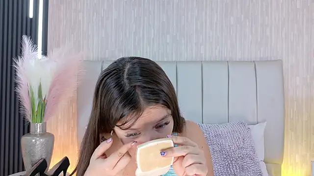 Snapshot of Carrie_GB chatting on 31, 3, 2026 Carrie GB online show from 31, 3, 2026