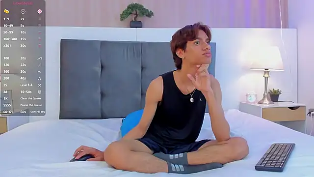 Will Turneer online show from 15, 12, 2025