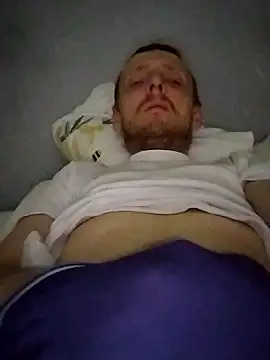 CrookedBunk3527 online show from 8, 1, 2026