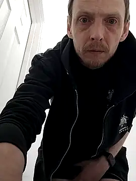 CrookedBunk3527 online show from 10, 4, 2026