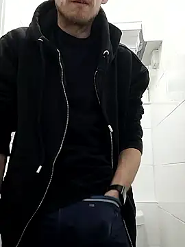 CrookedBunk3527 online show from 15, 1, 2026