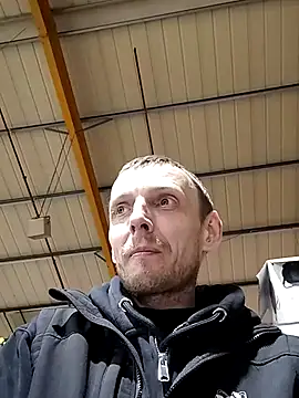 CrookedBunk3527 online show from 7, 1, 2026