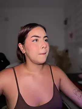 Zarahs Blare1 online show from 13, 5, 2026