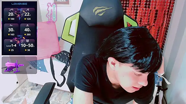 Snapshot of Luky_twink chatting on 10, 1, 2026 Luky twink online show from 10, 1, 2026