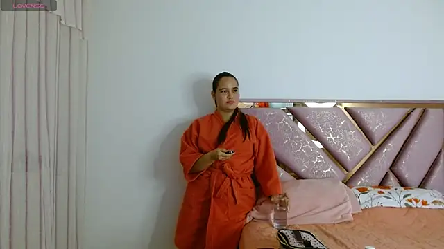 kilye hernandez online show from 16, 12, 2025