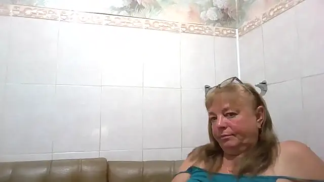 Snapshot of LinaLight88 chatting on 29, 6, 2026 LinaLight88 online show from 29, 6, 2026