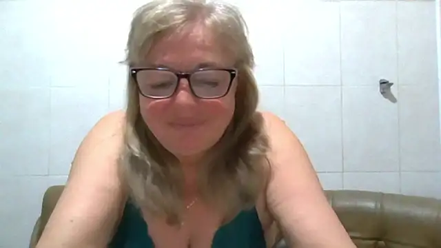 LinaLight88 online show from 15, 4, 2026