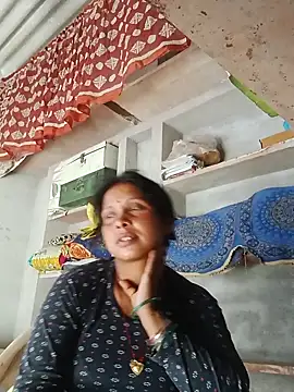 Snapshot of Shreya_pandit chatting on 18, 5, 2026 Shreya pandit online show from 18, 5, 2026