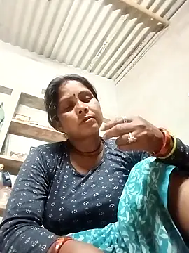 Snapshot of Shreya_pandit chatting on 25, 4, 2026 Shreya pandit online show from 25, 4, 2026