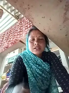 Snapshot of Shreya_pandit chatting on 24, 4, 2026 Shreya pandit online show from 24, 4, 2026