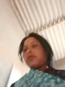 Snapshot of Shreya_pandit chatting on 23, 4, 2026 Shreya pandit online show from 23, 4, 2026