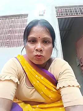 Snapshot of Shreya_pandit chatting on 22, 4, 2026 Shreya pandit online show from 22, 4, 2026