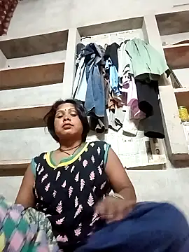 Snapshot of Shreya_pandit chatting on 7, 5, 2026 Shreya pandit online show from 7, 5, 2026