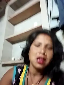 Snapshot of Shreya_pandit chatting on 4, 5, 2026 Shreya pandit online show from 4, 5, 2026