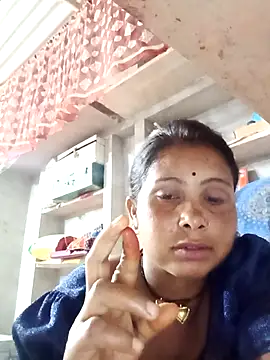 Snapshot of Shreya_pandit chatting on 11, 5, 2026 Shreya pandit online show from 11, 5, 2026