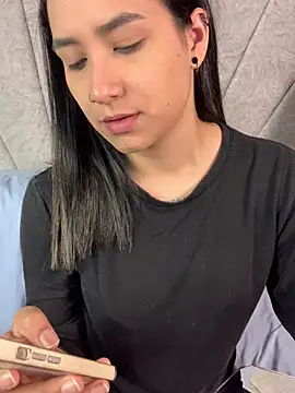 Val12777 online show from 24, 2, 2026