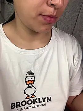 Val12777 online show from 11, 4, 2026